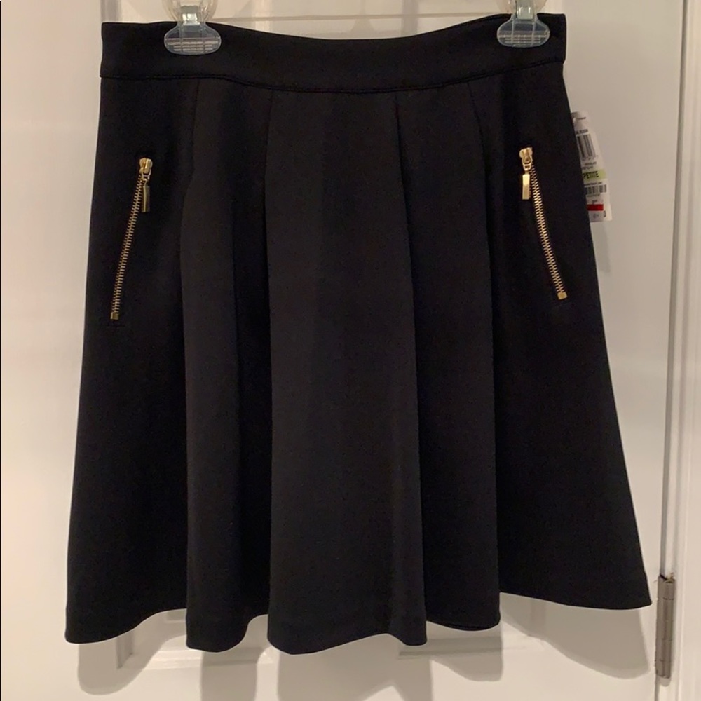 Black box pleat a-line skirt